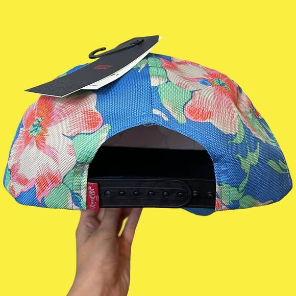 NWT Levi’s Floral Dad Hat - Picture 3 of 4